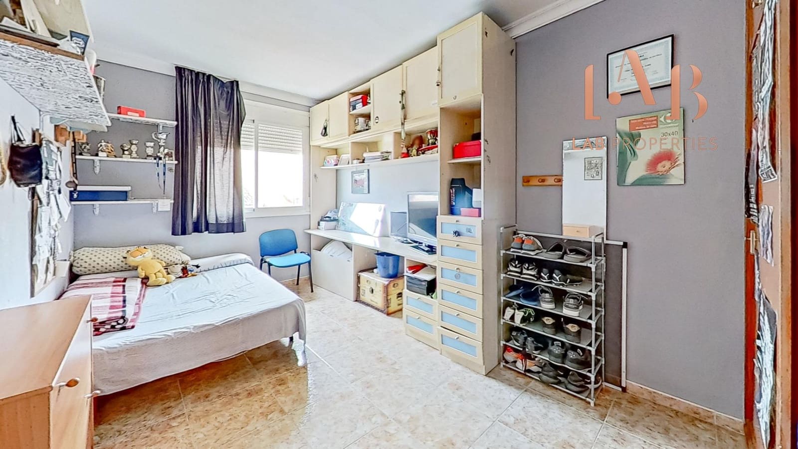 5 quarto Moradia em Banda para venda em Coll d'en Rabassa com garagem - 699 000 € (Ref: 8841233)