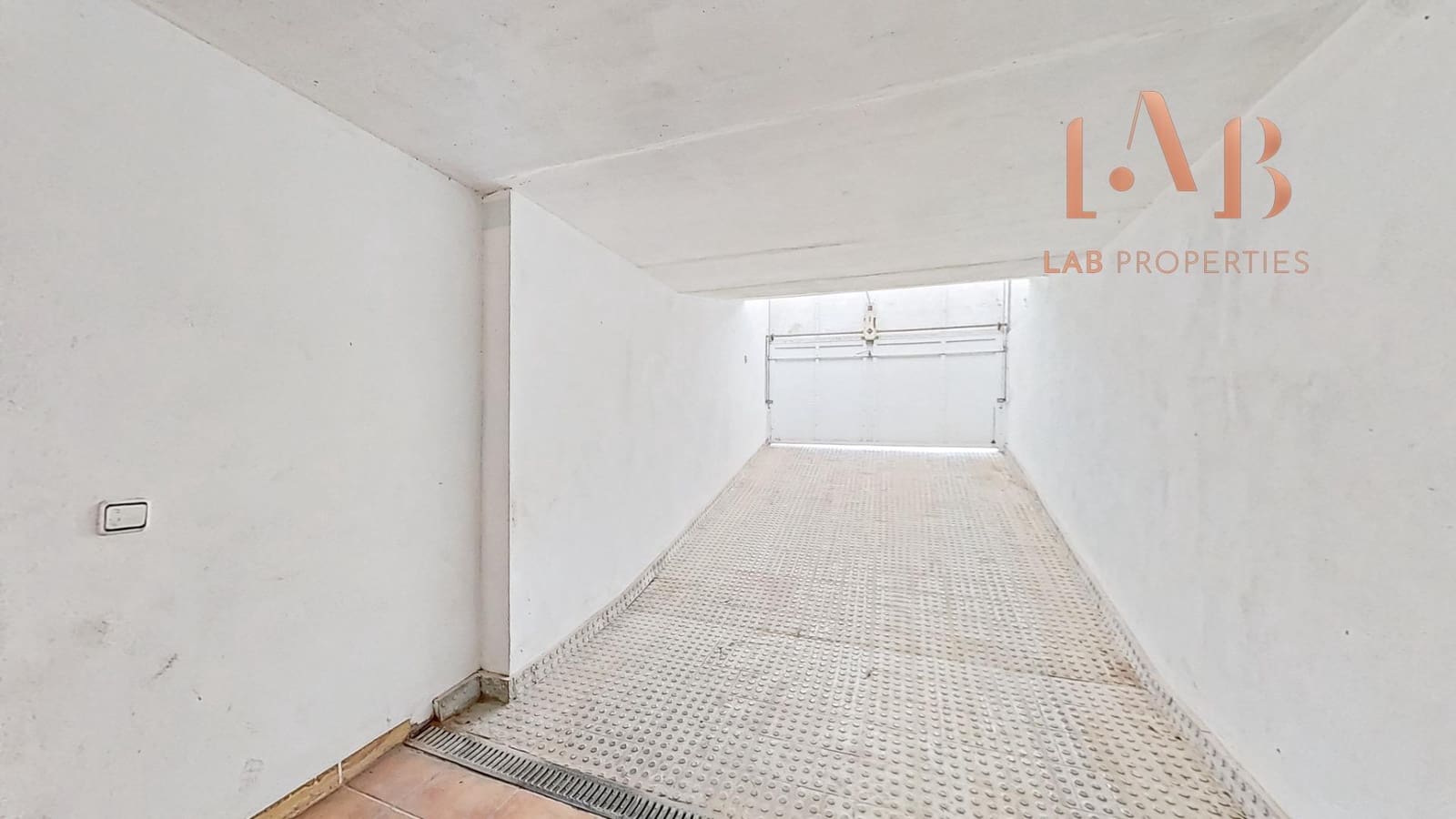 5 quarto Moradia em Banda para venda em Coll d'en Rabassa com garagem - 699 000 € (Ref: 8841233)