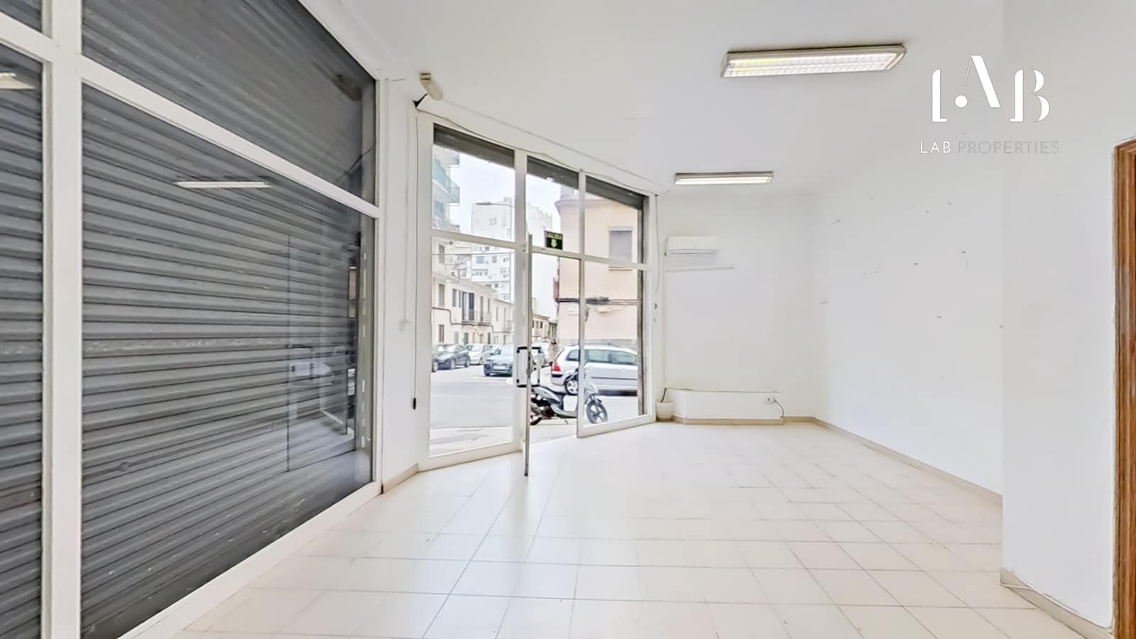 Commercieel te koop in Palma de Mallorca - € 125.000 (Ref: 8913151)