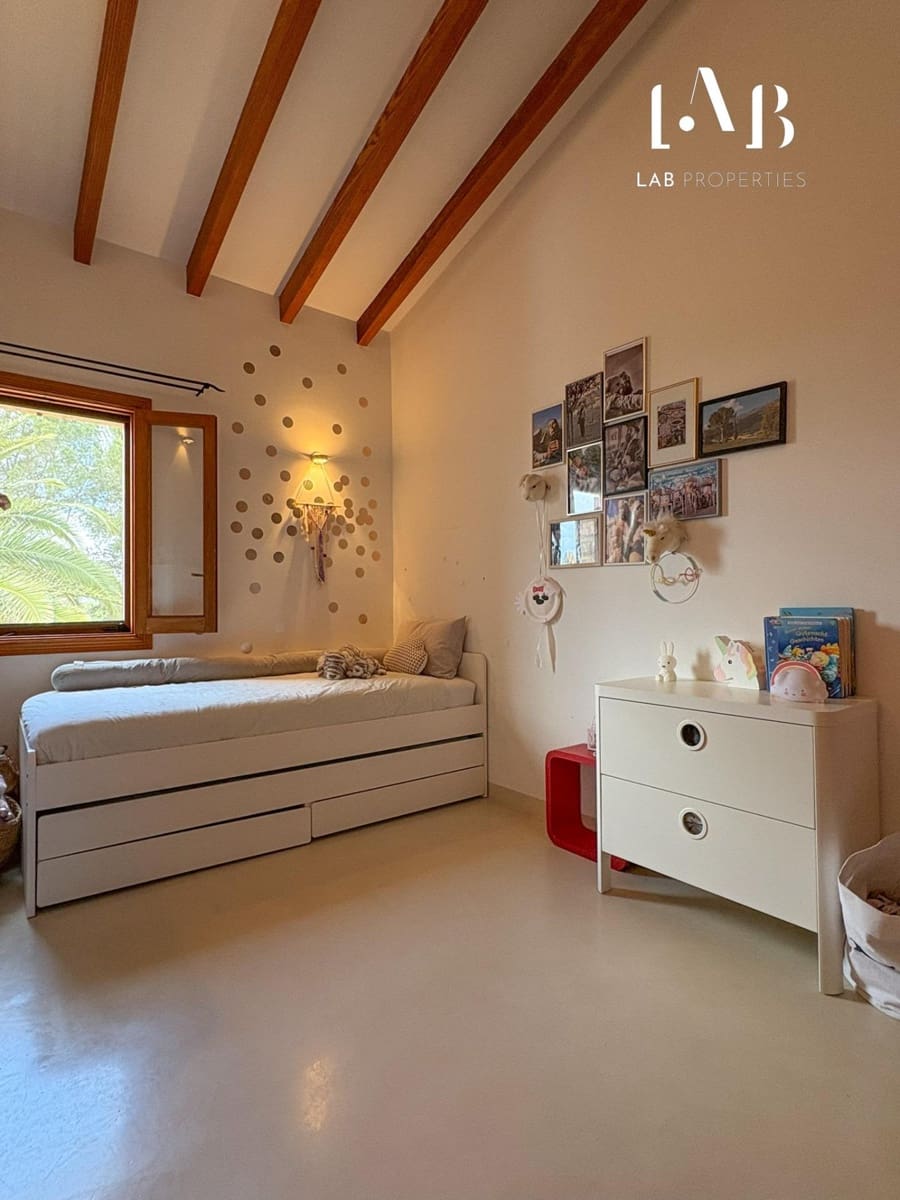 8 slaapkamer Finca/Landhuis te koop in Campos met zwembad garage - € 2.430.000 (Ref: 8961557)