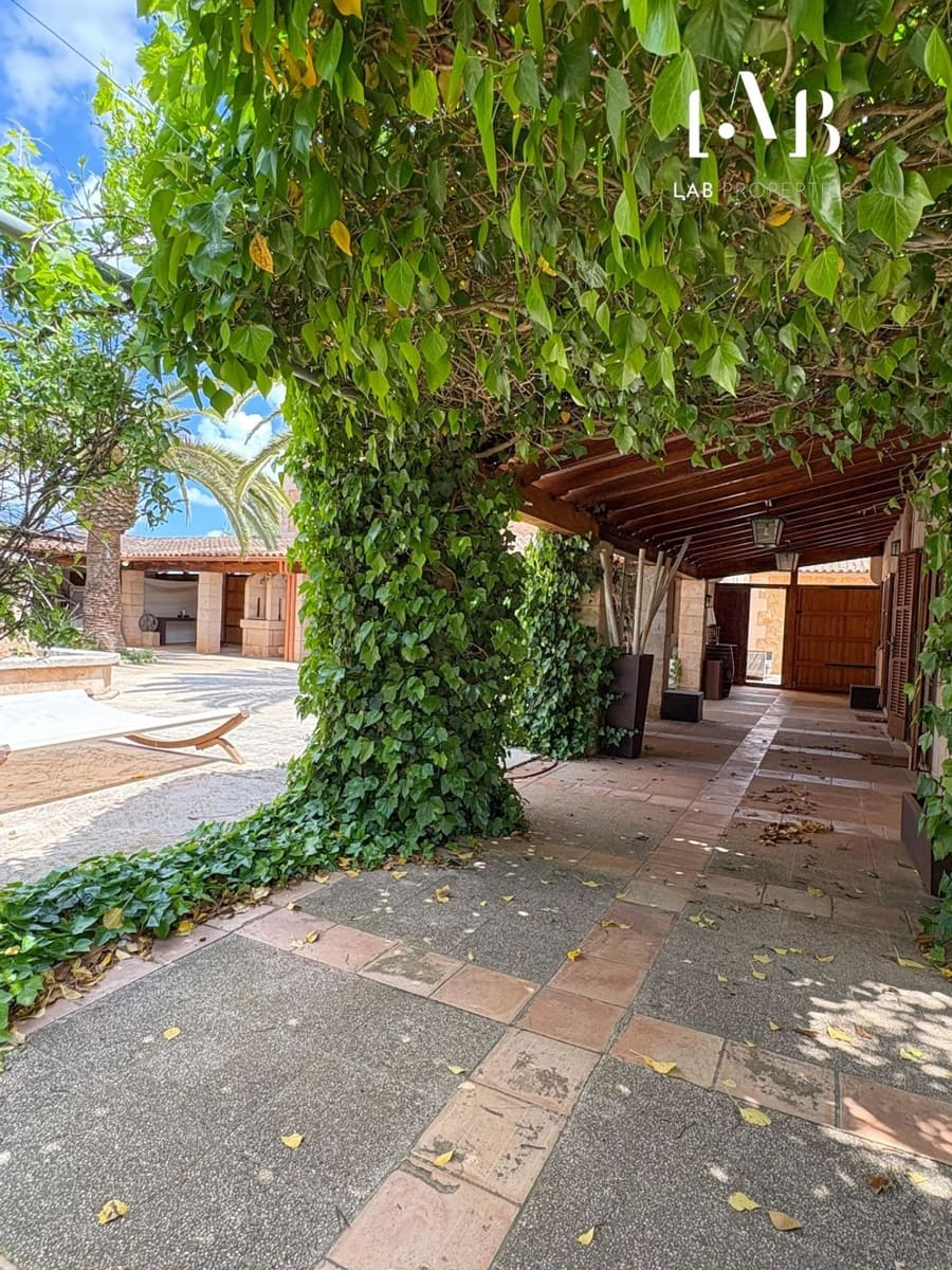 8 slaapkamer Finca/Landhuis te koop in Campos met zwembad garage - € 2.430.000 (Ref: 8961557)