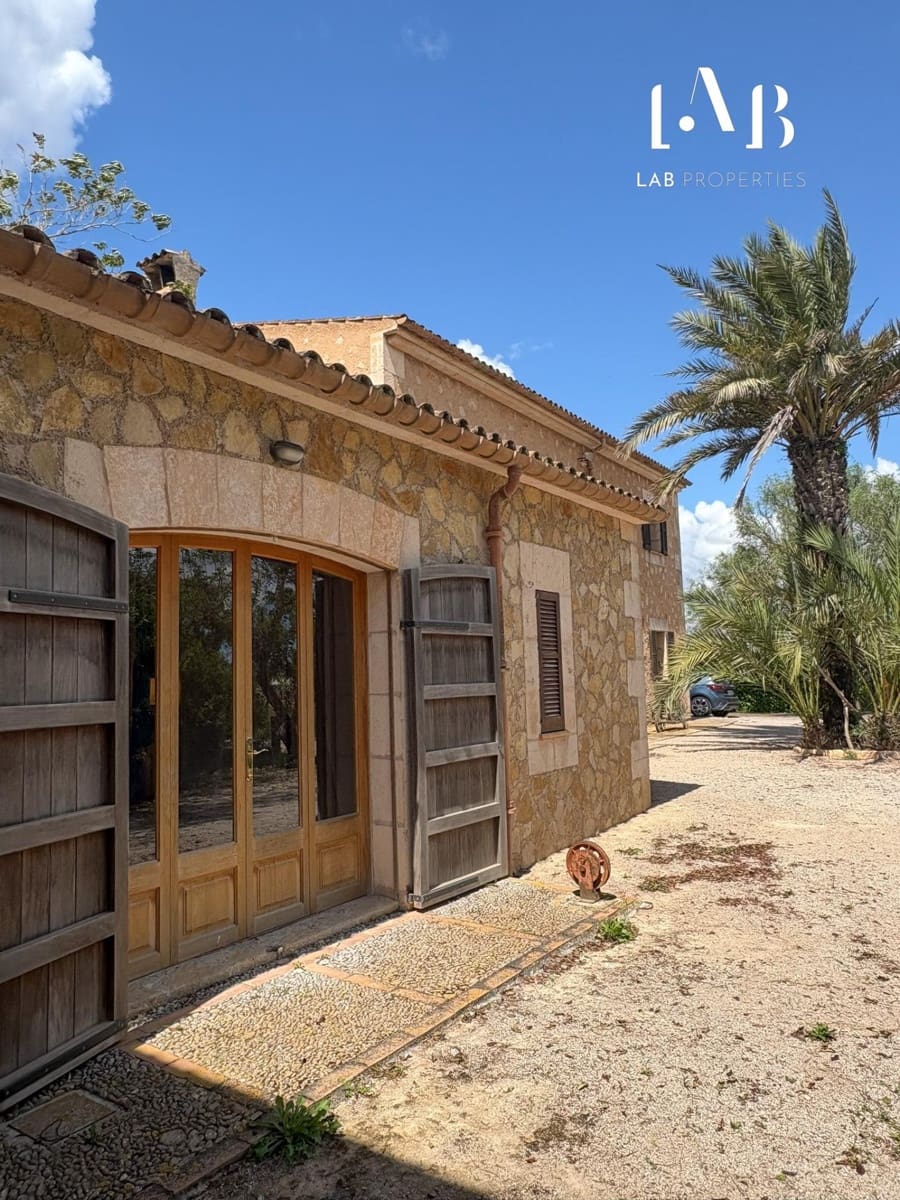 8 soverom Finca/Herregård til salgs i Campos med svømmebasseng garasje - € 2 430 000 (Ref: 8961557)