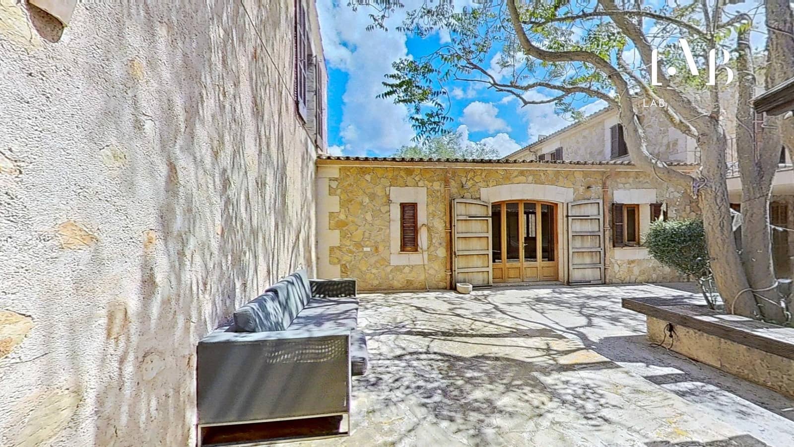 8 soverom Finca/Herregård til salgs i Campos med svømmebasseng garasje - € 2 430 000 (Ref: 8961557)