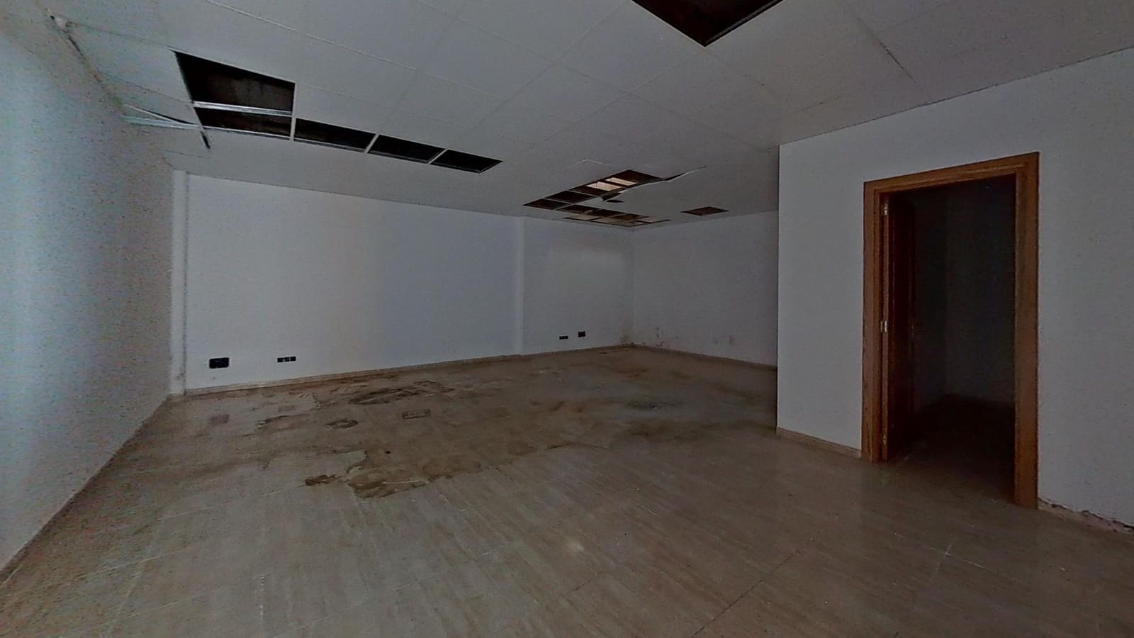 Kaupallinen myytävänä paikassa Andratx - 300 000 € (Ref: 9060992)