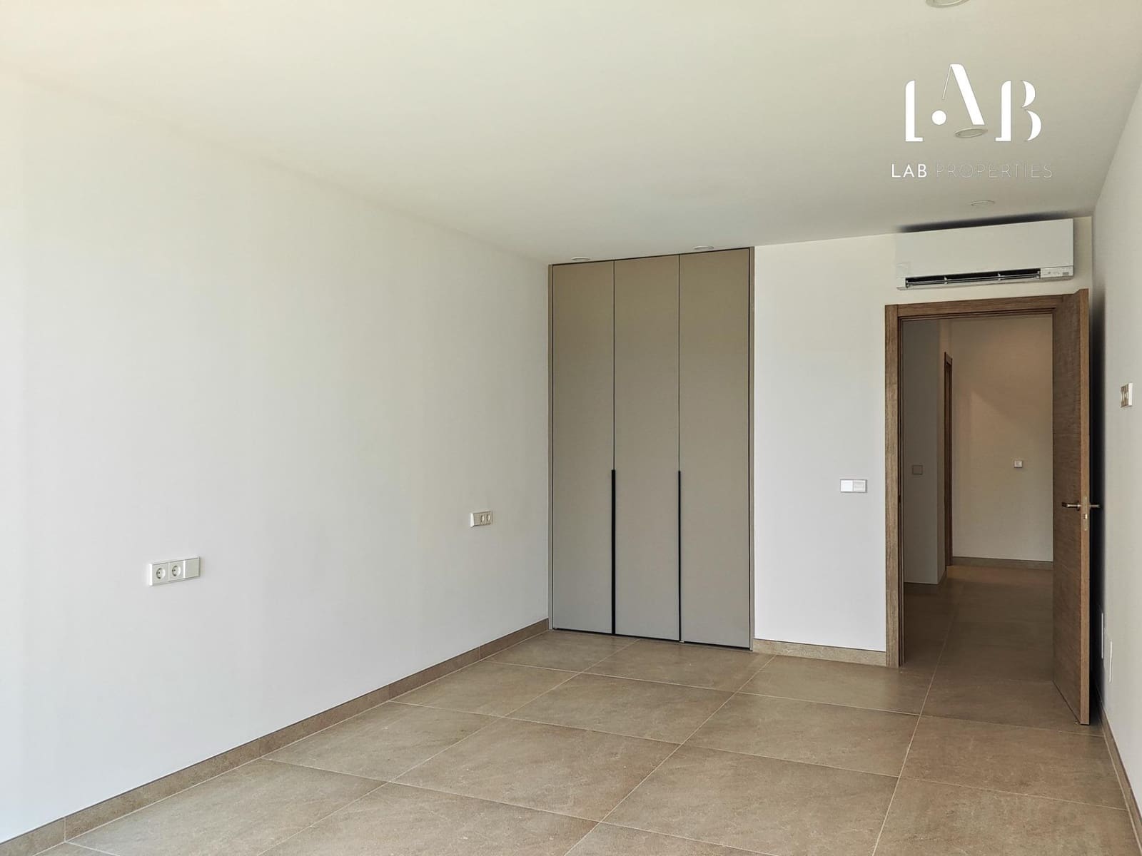 4 soveværelse Rækkehus til salg i Sa Cabaneta / La Cabaneta med garage - € 899.000 (Ref: 9062282)