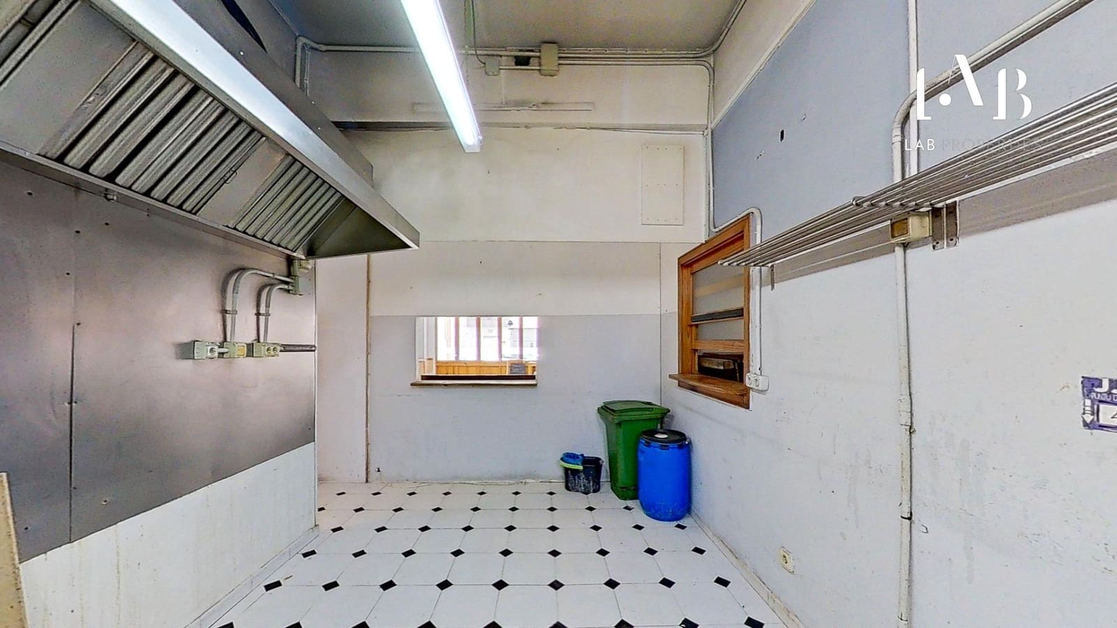 Kommersiell till salu i Son Ferriol - 279 000 € (Ref: 9085223)