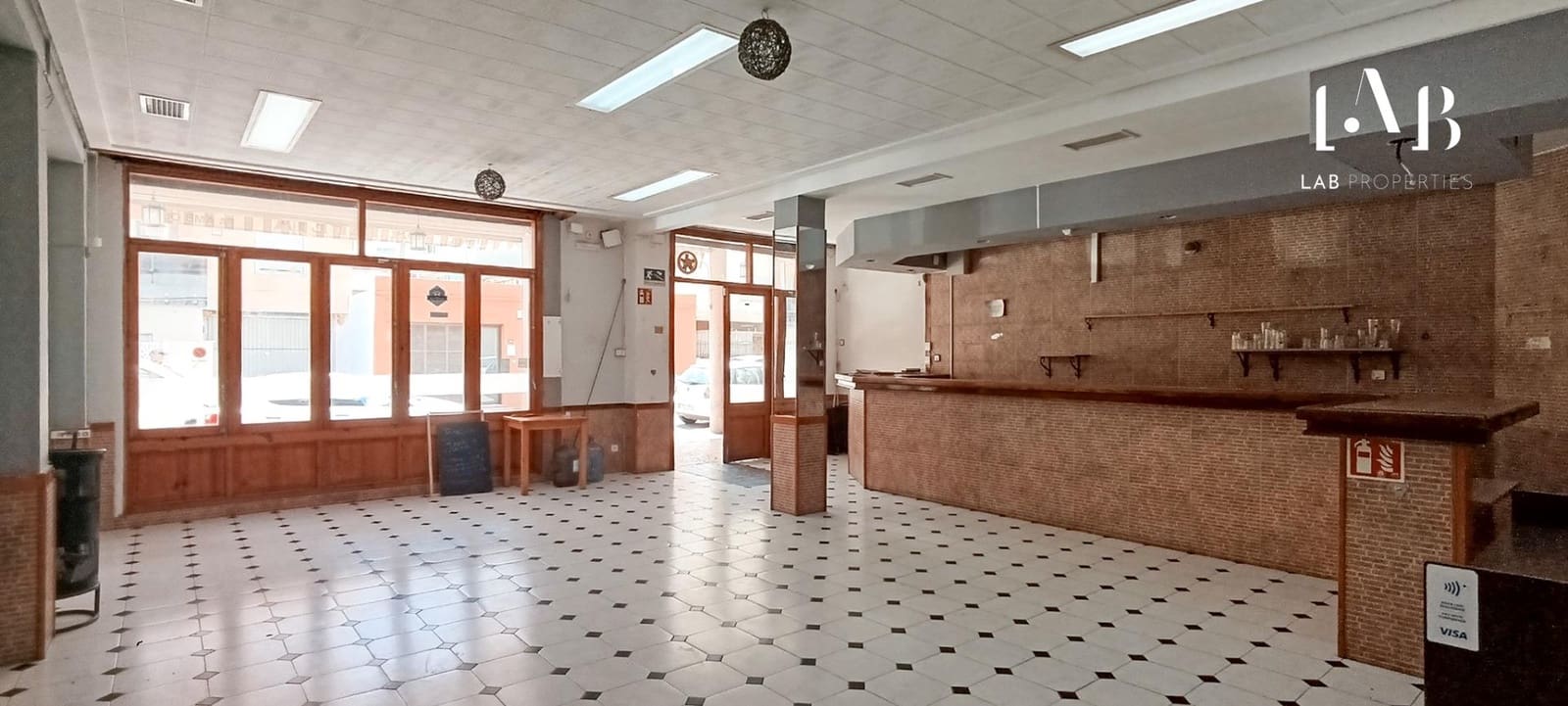 Kaupallinen myytävänä paikassa Son Ferriol - 269 000 € (Ref: 9085223)