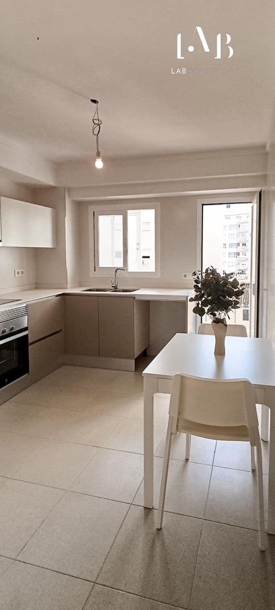 4 soveværelse Lejlighed til salg i Palma de Mallorca med garage - € 530.000 (Ref: 9124960)