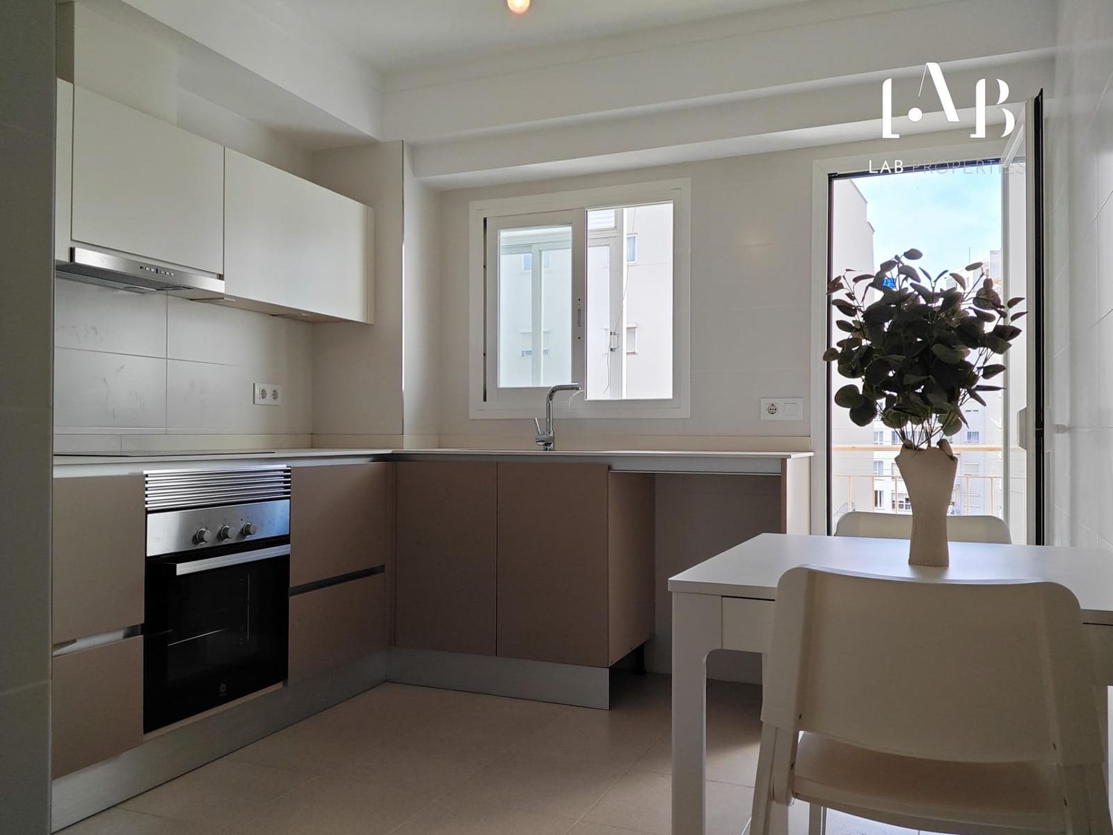 4 soveværelse Lejlighed til salg i Palma de Mallorca med garage - € 530.000 (Ref: 9124960)