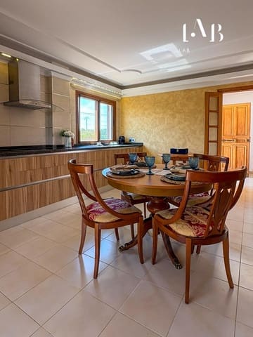 5 sovrum Finca/Hus på landet till salu i Santa María del Camí med garage - 1 049 000 € (Ref: 9248172)