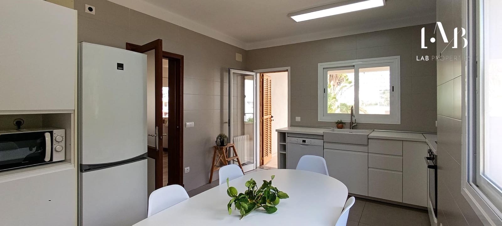 3 bedroom Villa for sale in Palma de Mallorca with pool garage - € 1,699,000 (Ref: 9341157)