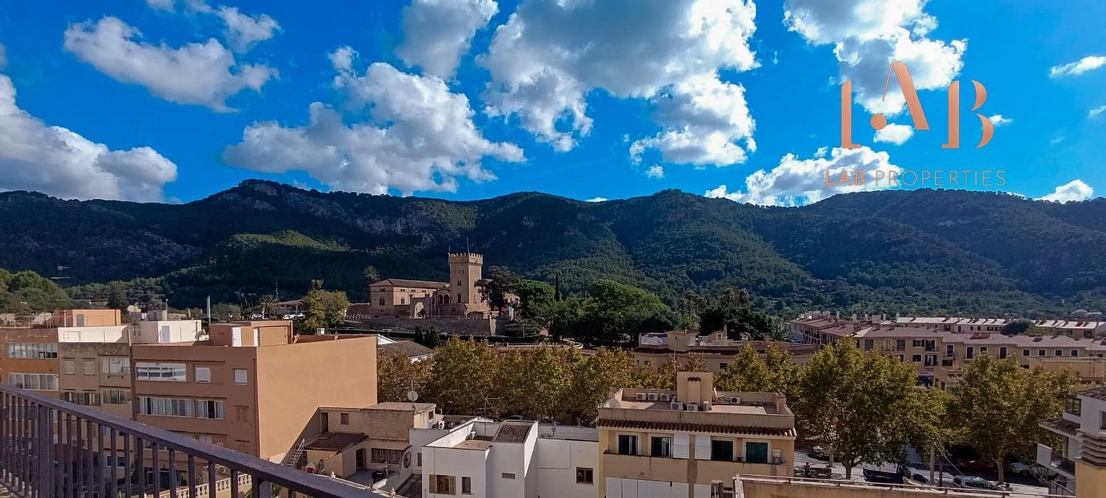 3 bedroom Flat for sale in Andratx - € 320,000 (Ref: 9383111)