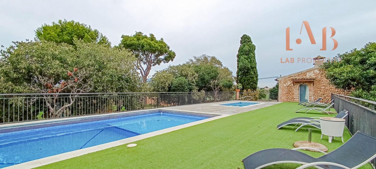 4 soveværelse Finca/Landehus til leje i Sa Cabaneta / La Cabaneta med swimmingpool - € 4.000 (Ref: 9406799)