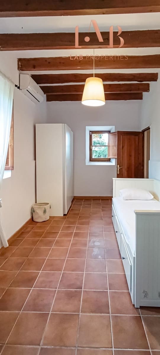 4 soveværelse Finca/Landehus til leje i Sa Cabaneta / La Cabaneta med swimmingpool - € 4.000 (Ref: 9406799)