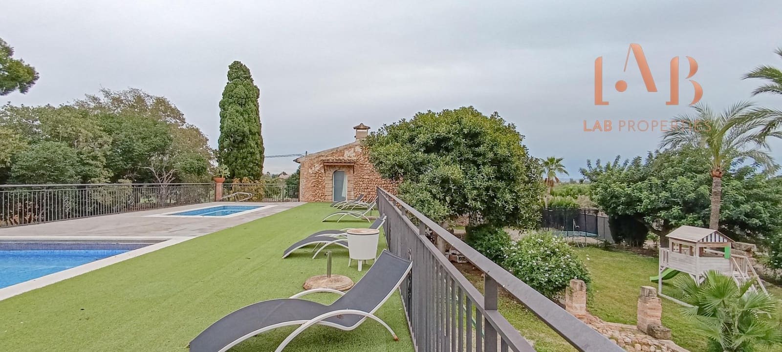 4 soveværelse Finca/Landehus til leje i Sa Cabaneta / La Cabaneta med swimmingpool - € 4.000 (Ref: 9406799)