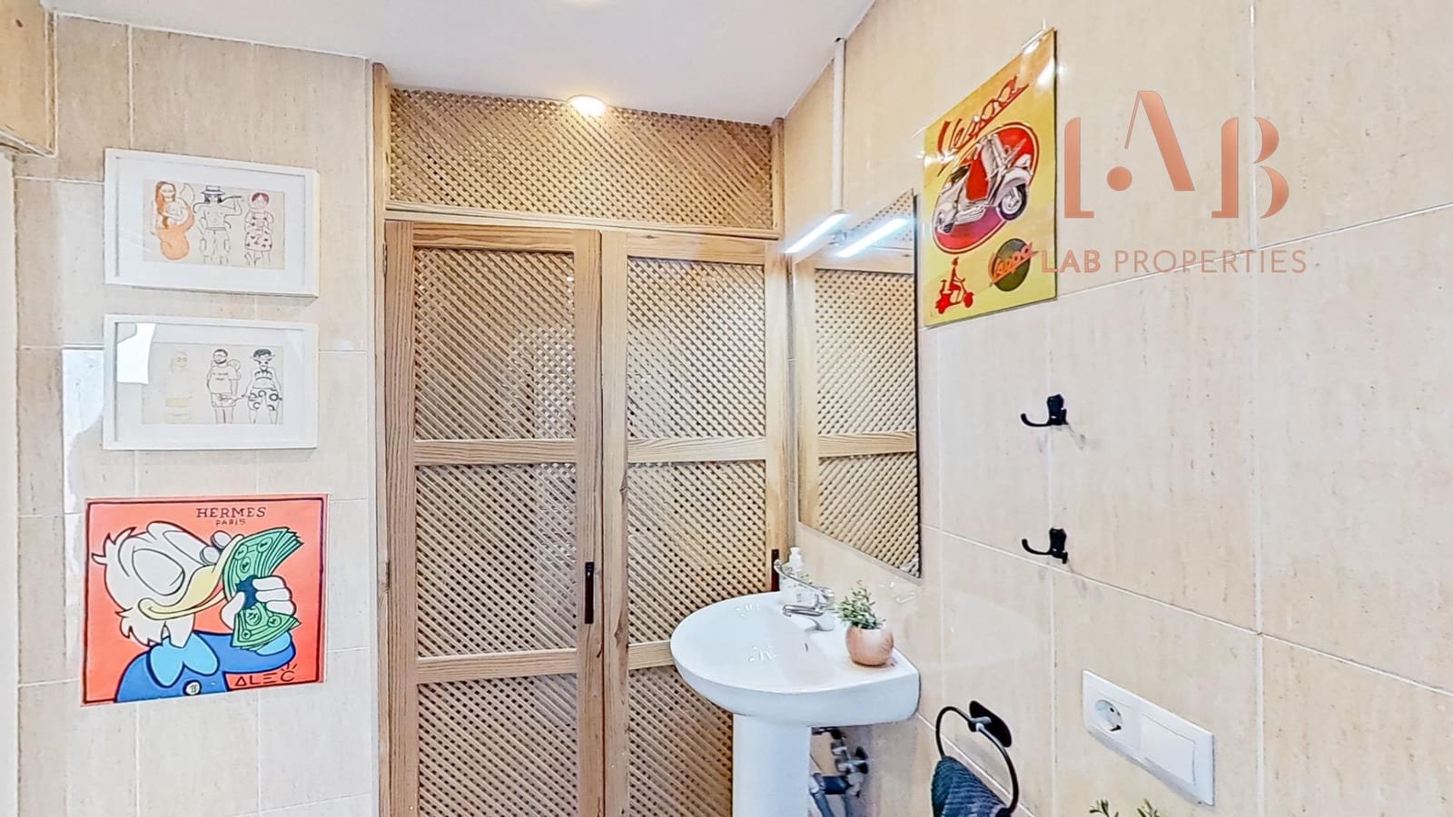 2 bedroom Townhouse for sale in Manacor with garage - € 530,000 (Ref: 9415891)