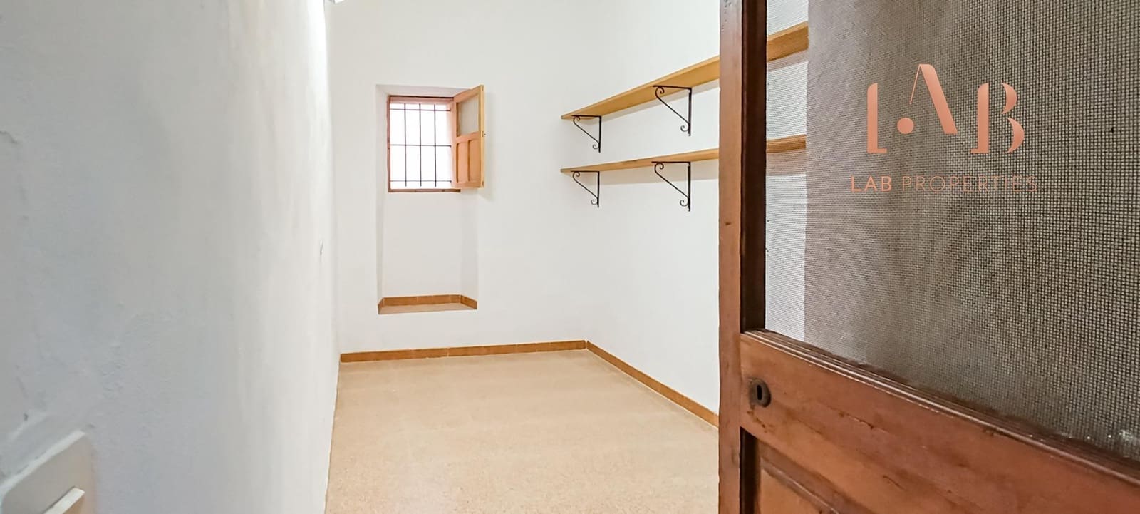 6 soveværelse Villa til salg i Santa Eugenia med garage - € 750.000 (Ref: 9446649)