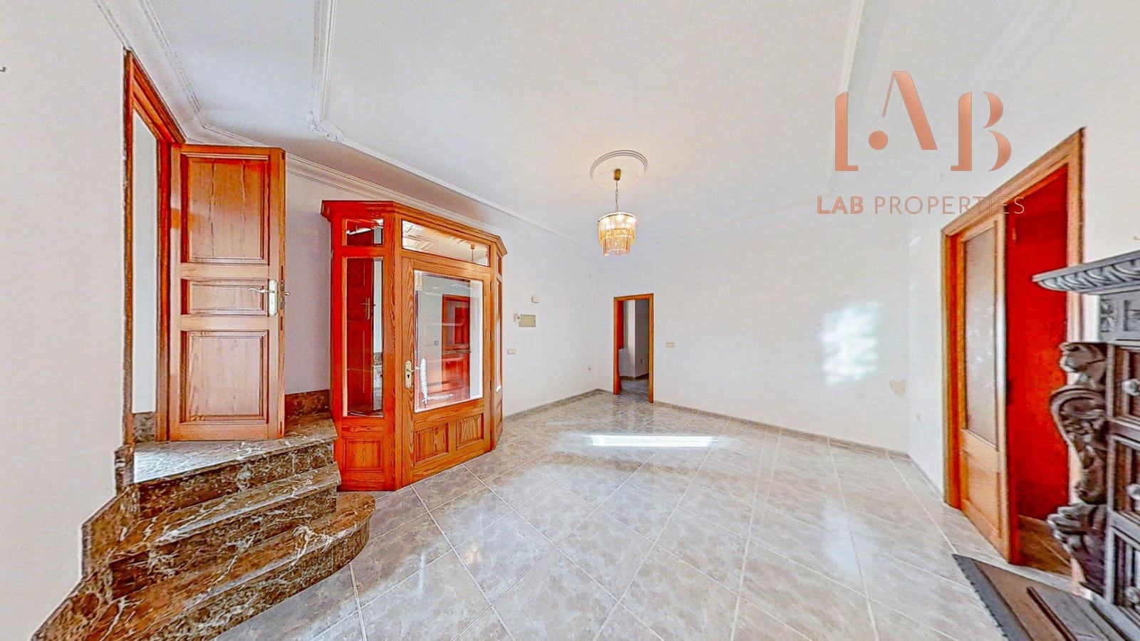 6 bedroom Villa for sale in Santa Eugenia with garage - € 799,000 (Ref: 9446649)