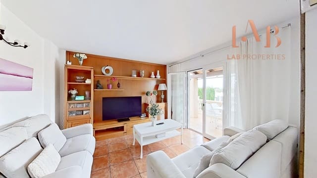 4 bedroom Semi-detached Villa for sale in Marratxí with garage - € 650,000 (Ref: 9456215)