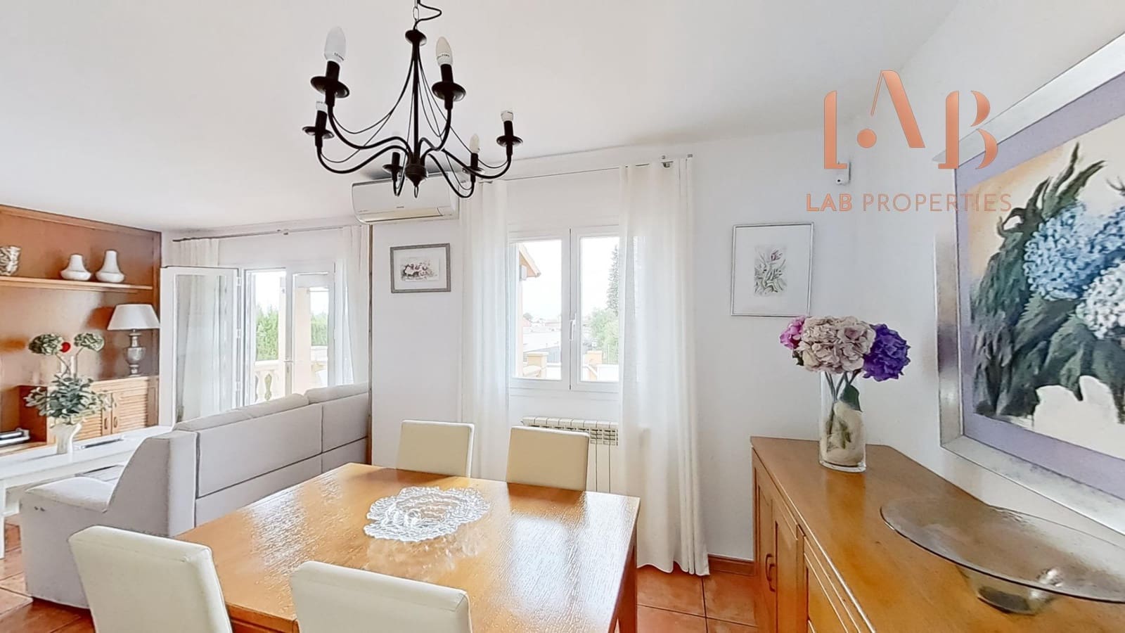 4 bedroom Semi-detached Villa for sale in Marratxi with garage - € 650,000 (Ref: 9456215)