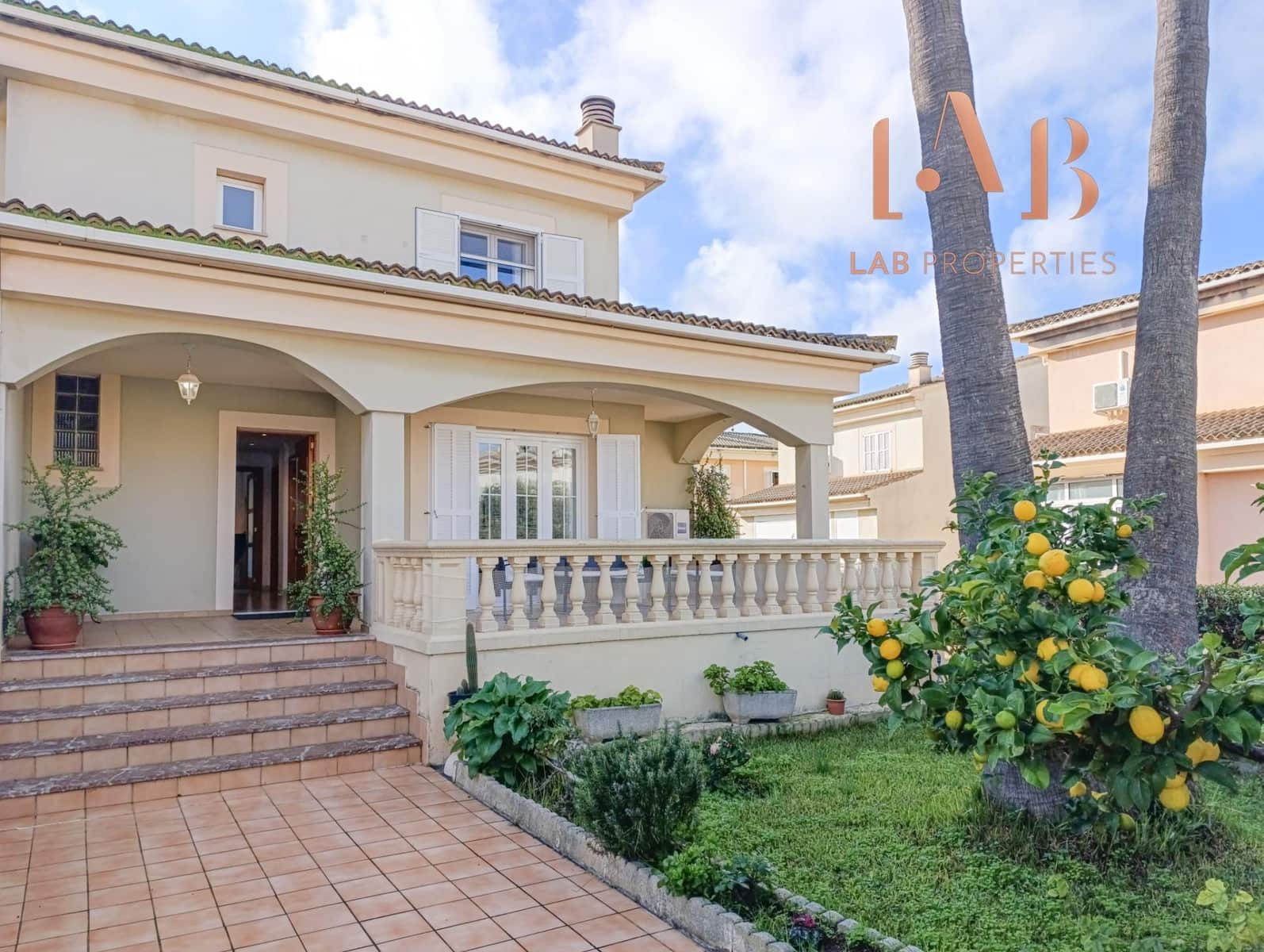 5 soverom Kjedet enebolig til salgs i Inca med garasje - € 620 000 (Ref: 9468461)