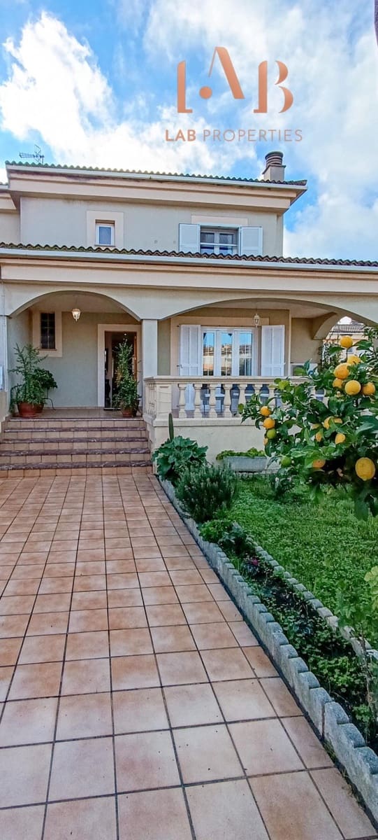 5 bedroom Semi-detached Villa for sale in Inca with garage - € 620,000 (Ref: 9468461)
