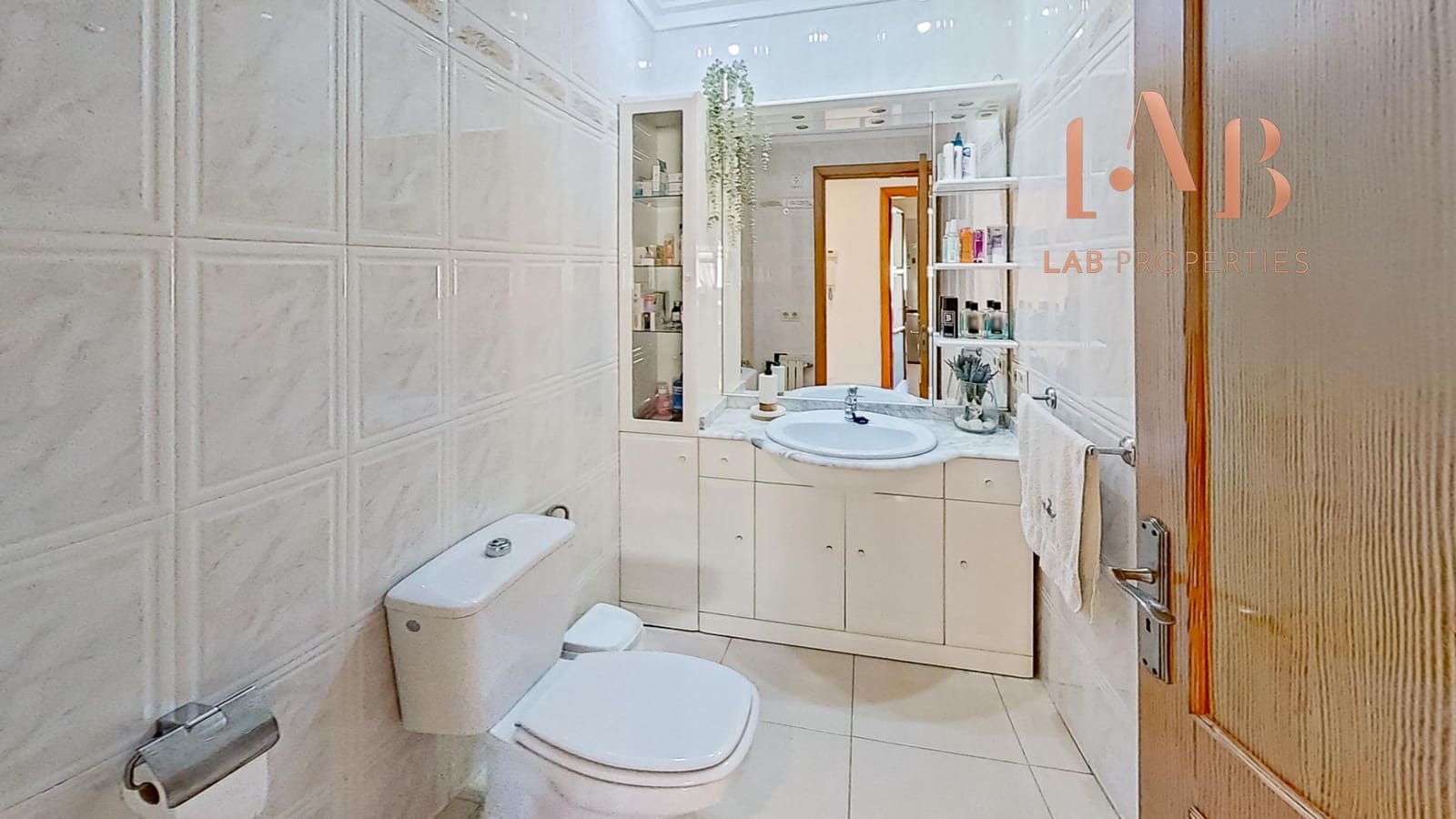 5 bedroom Semi-detached Villa for sale in Inca with garage - € 620,000 (Ref: 9468461)