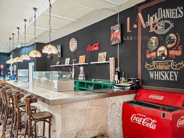 Bedrijf te huur in Palma de Mallorca - € 1.815 (Ref: 9488339)