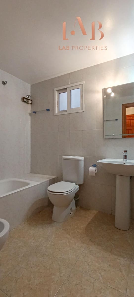 1 soverom Leilighet til salgs i Palma de Mallorca med garasje - € 339 000 (Ref: 9504248)