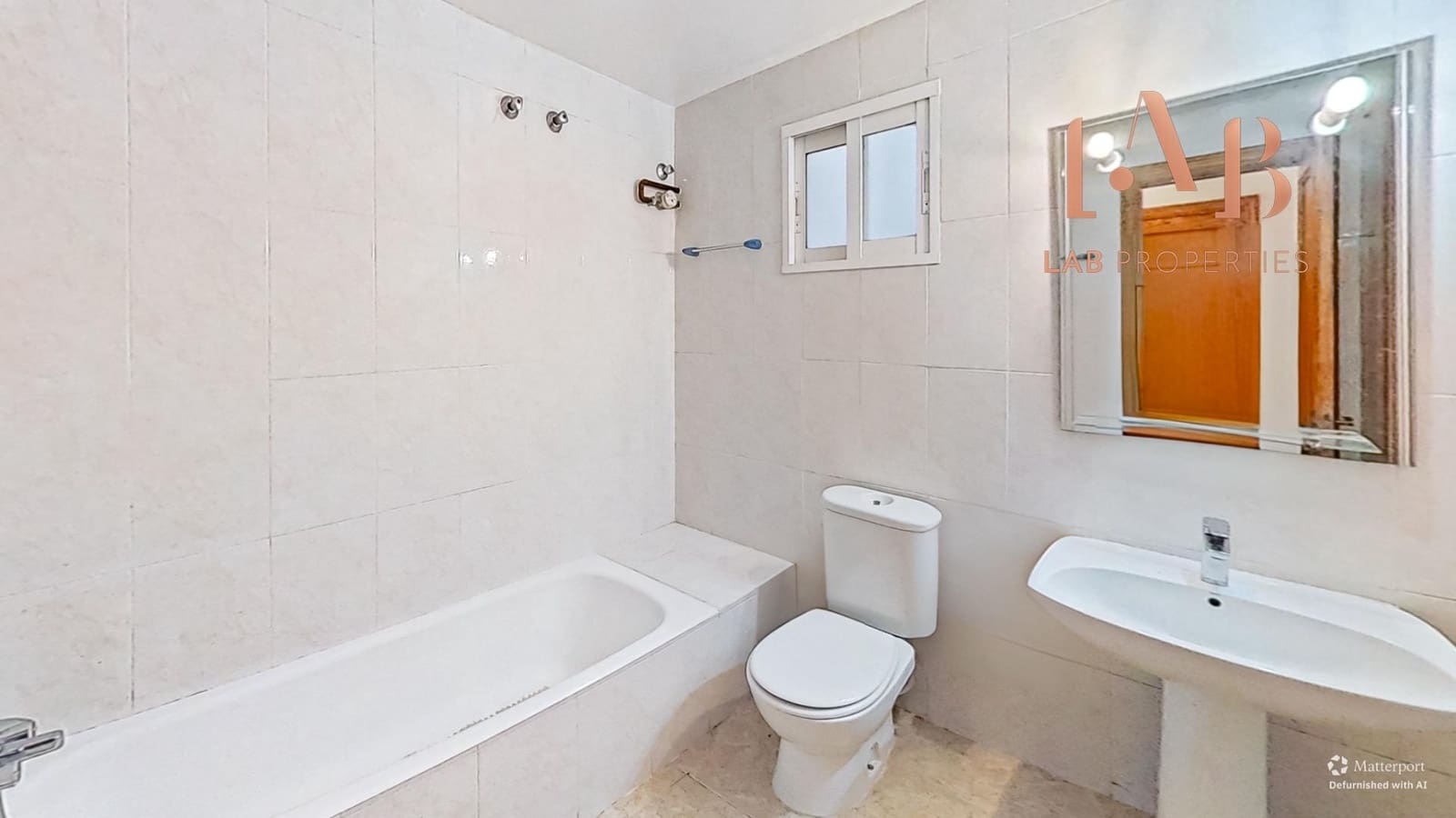 1 soverom Leilighet til salgs i Palma de Mallorca med garasje - € 339 000 (Ref: 9504248)