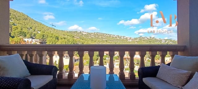 3 slaapkamer Penthouse te huur in Puerto de Andratx, Andratx met zwembad - € 3.000 (Ref: 9518873)