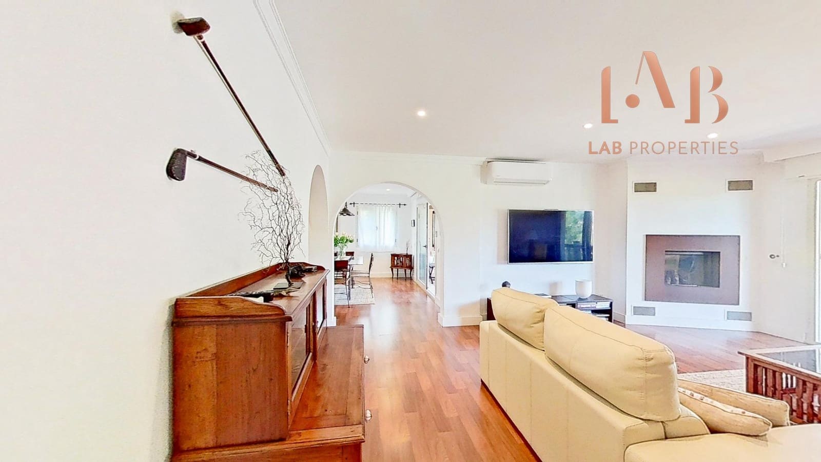 3 soverom Penthouse til leie i Puerto de Andratx med svømmebasseng garasje - € 3 400 (Ref: 9518873)