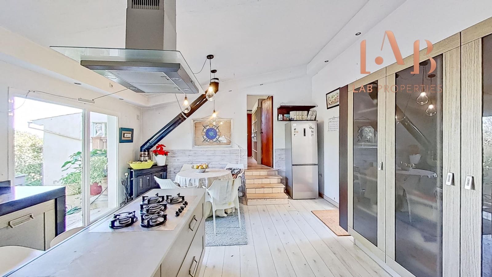 6 bedroom Finca/Country House for sale in Palma de Mallorca with garage - € 1,395,000 (Ref: 9555811)