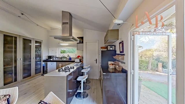 6 bedroom Finca/Country House for sale in Palma de Mallorca with garage - € 1,395,000 (Ref: 9555811)