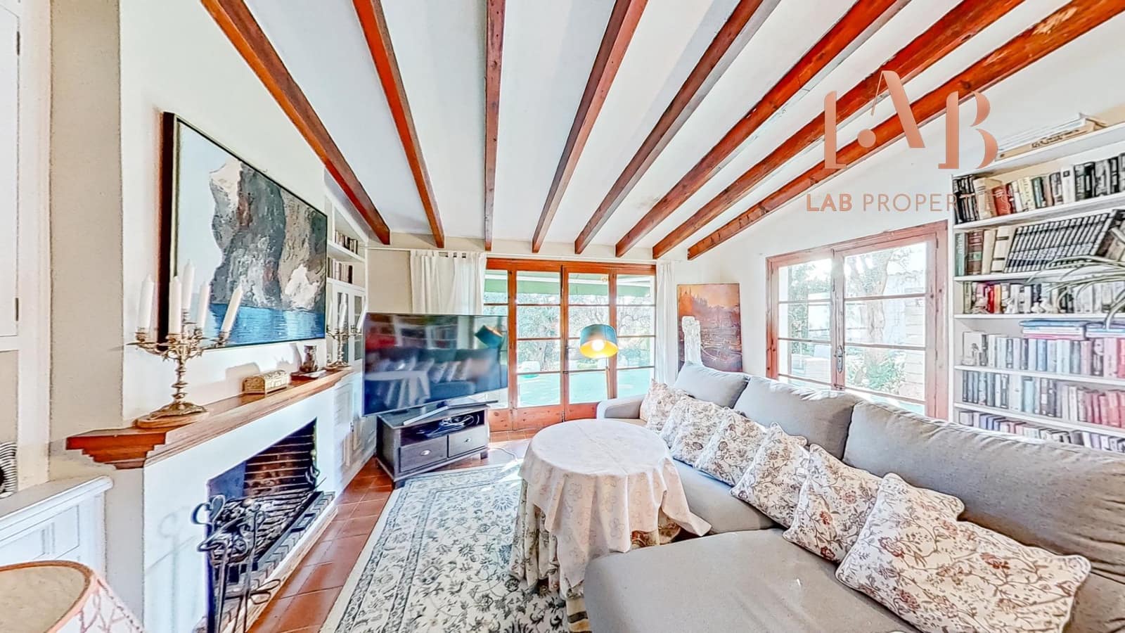 6 bedroom Finca/Country House for sale in Palma de Mallorca with garage - € 1,395,000 (Ref: 9555811)