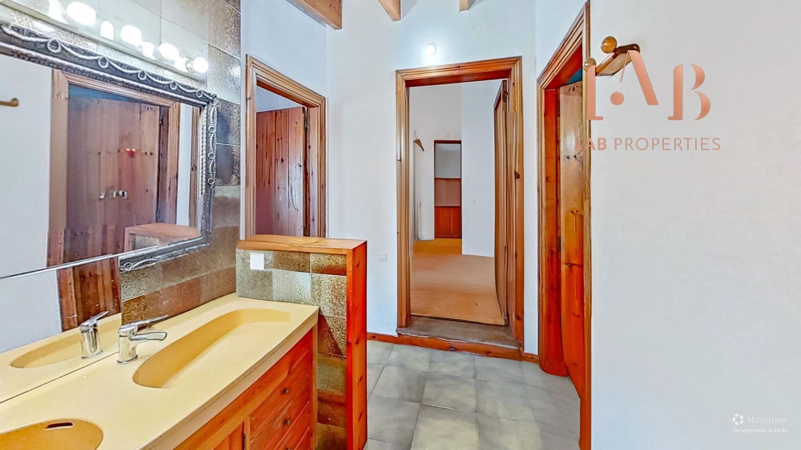 6 bedroom Finca/Country House for sale in Palma de Mallorca with garage - € 1,395,000 (Ref: 9555811)