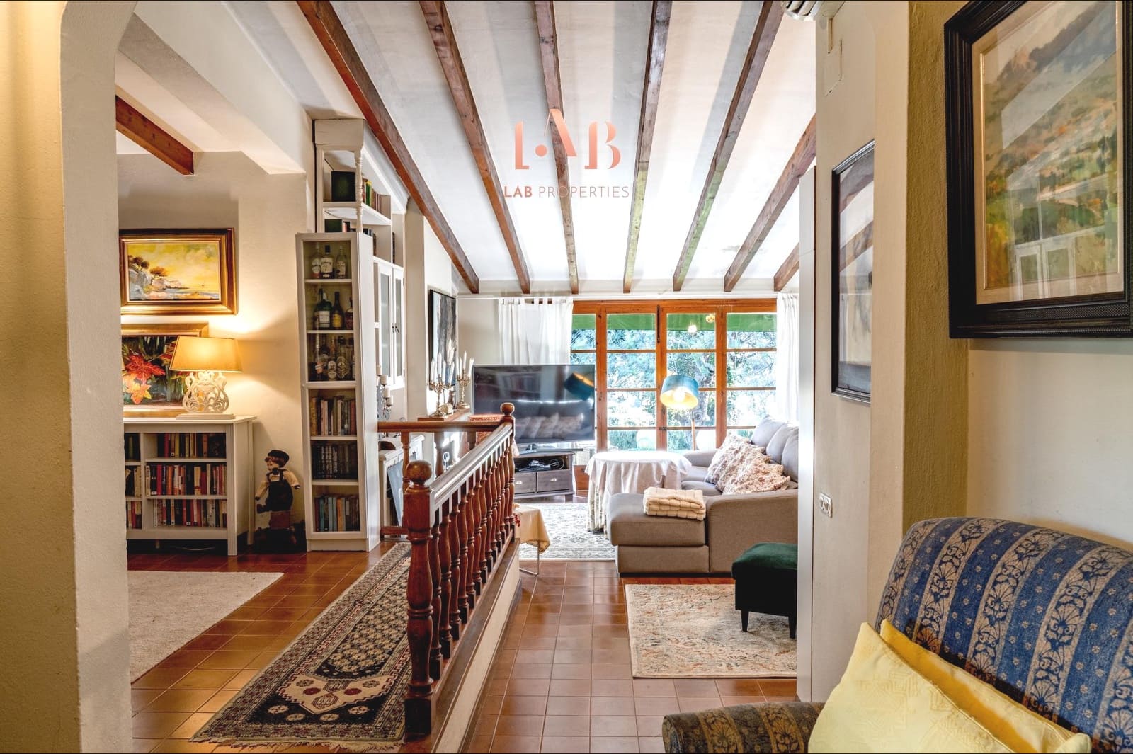 6 bedroom Finca/Country House for sale in Palma de Mallorca with garage - € 1,395,000 (Ref: 9555811)