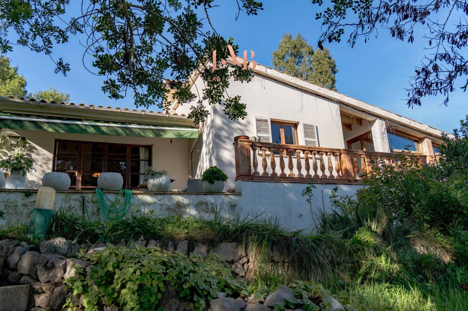 6 bedroom Finca/Country House for sale in Palma de Mallorca with garage - € 1,395,000 (Ref: 9555811)