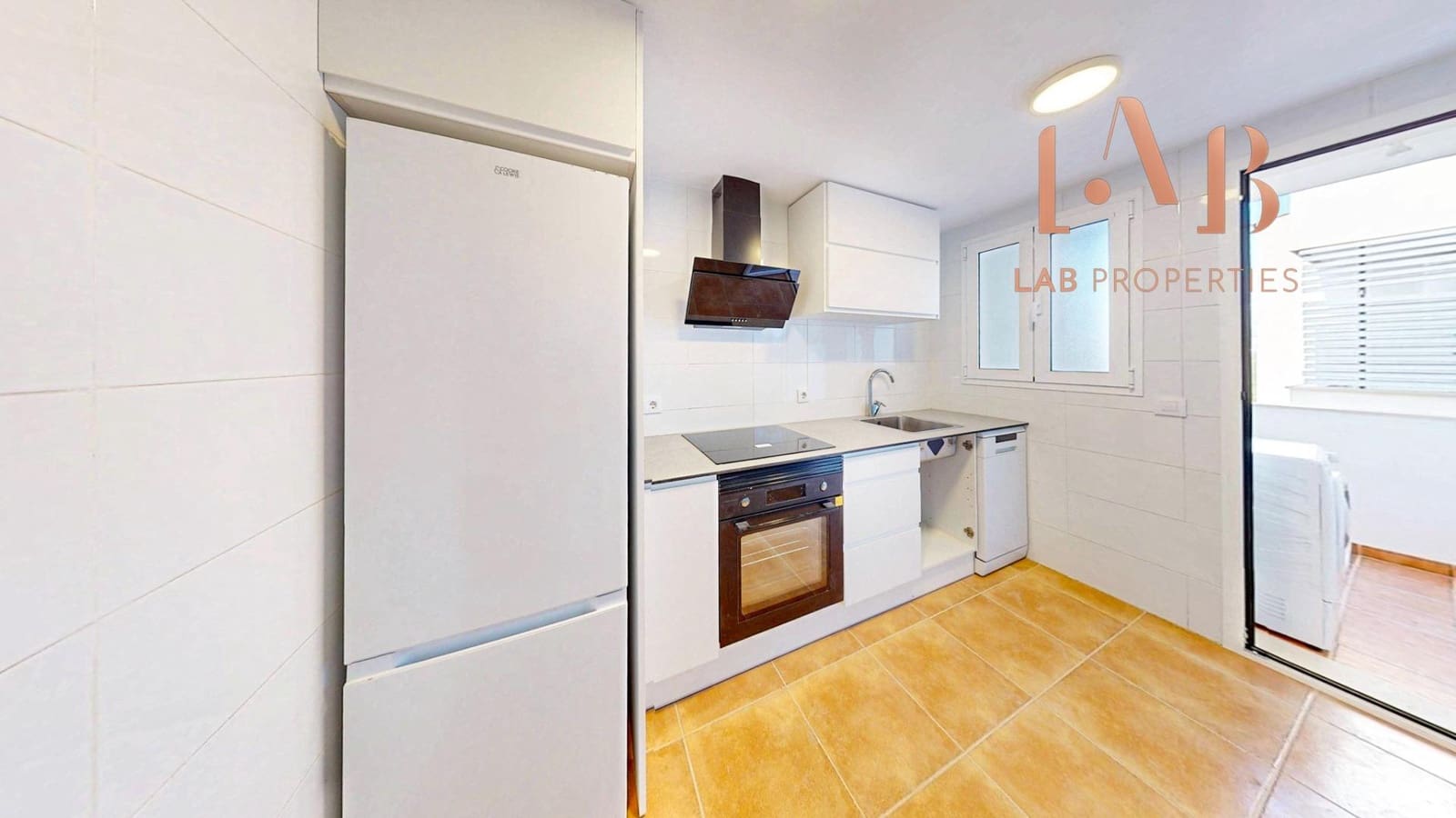 2 bedroom Flat for sale in Arta with garage - € 280,000 (Ref: 9574592)