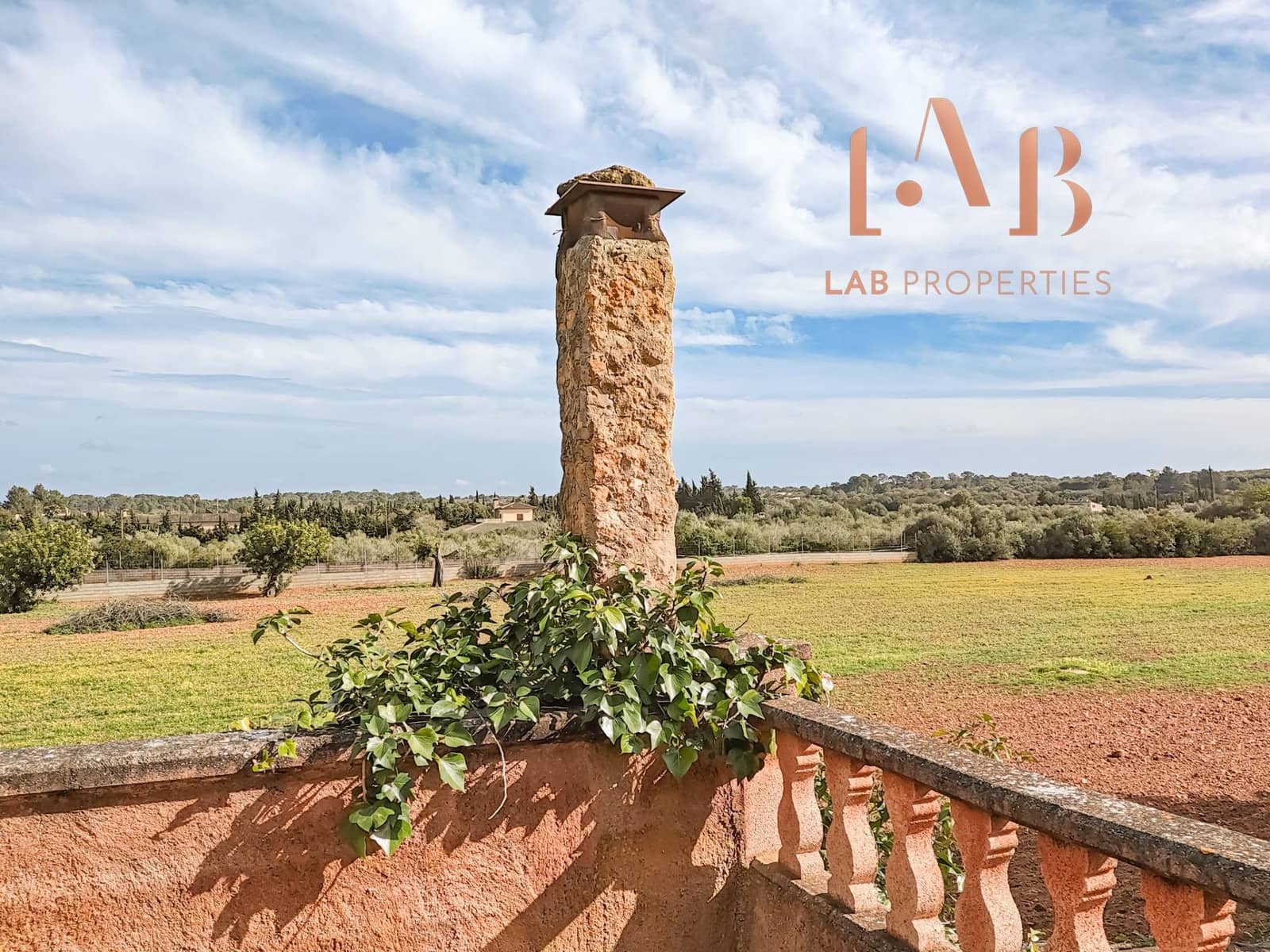 3 bedroom Finca/Country House for sale in Algaida with pool - € 900,000 (Ref: 9591235)