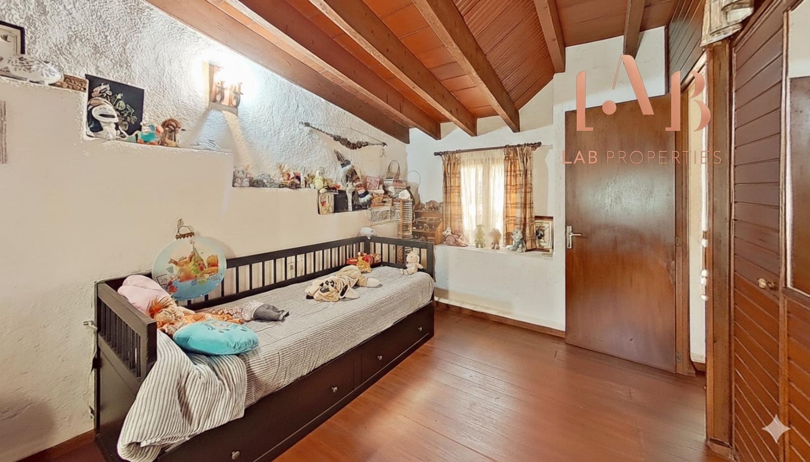 3 bedroom Finca/Country House for sale in Algaida with pool - € 900,000 (Ref: 9591235)