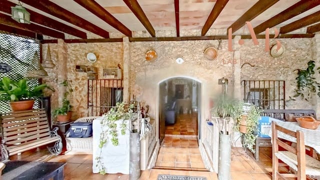 3 chambre Finca/Maison de Campagne à vendre à Algaida avec piscine - 900 000 € (Ref: 9591235)