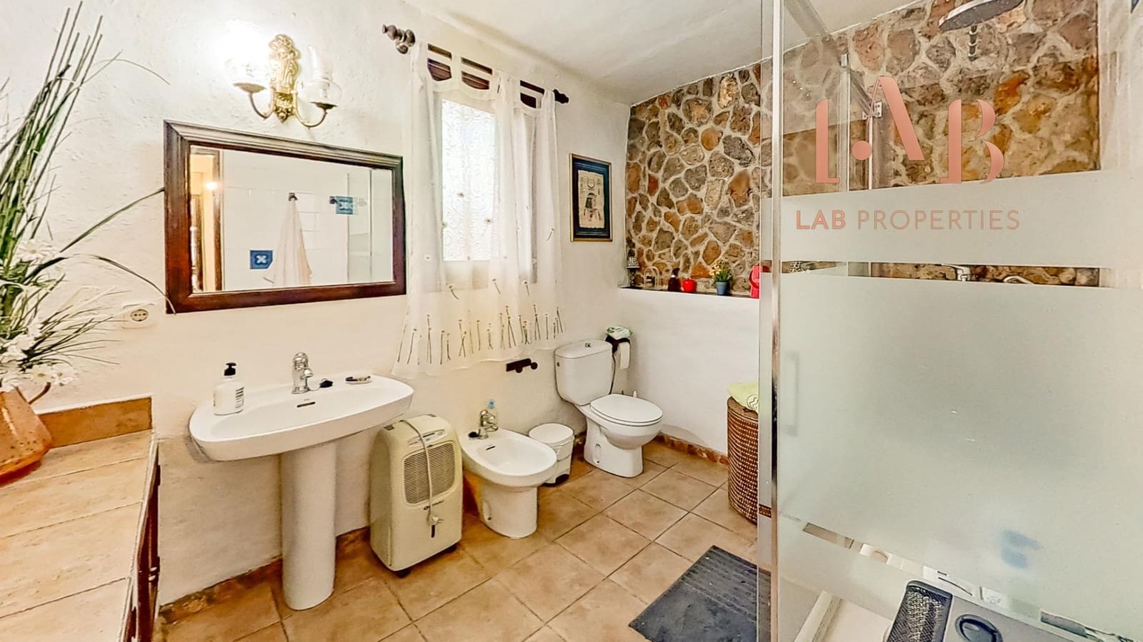 3 bedroom Finca/Country House for sale in Algaida with pool - € 900,000 (Ref: 9591235)