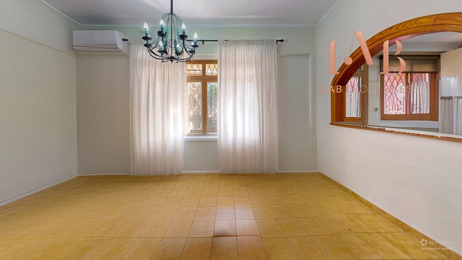 4 bedroom Villa for sale in Son Ferriol with garage - € 660,000 (Ref: 9627462)