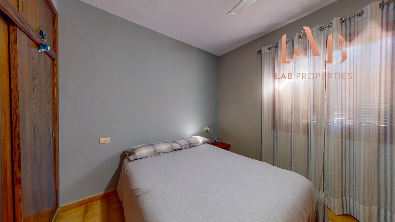 4 bedroom Villa for sale in Son Ferriol with garage - € 660,000 (Ref: 9627462)