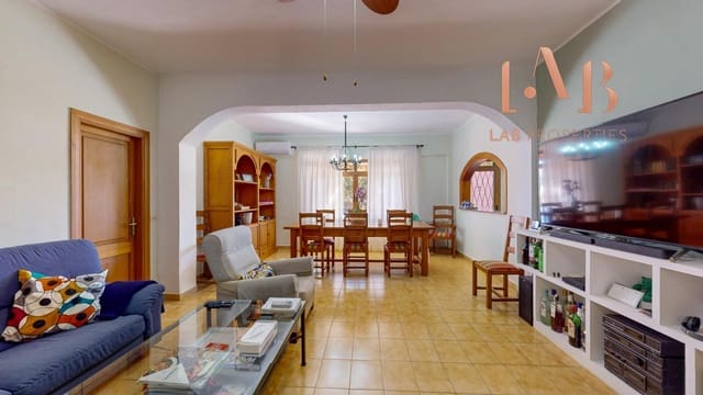 4 soveværelse Villa til salg i Son Ferriol, Palma de Mallorca med garage - € 660.000 (Ref: 9627462)