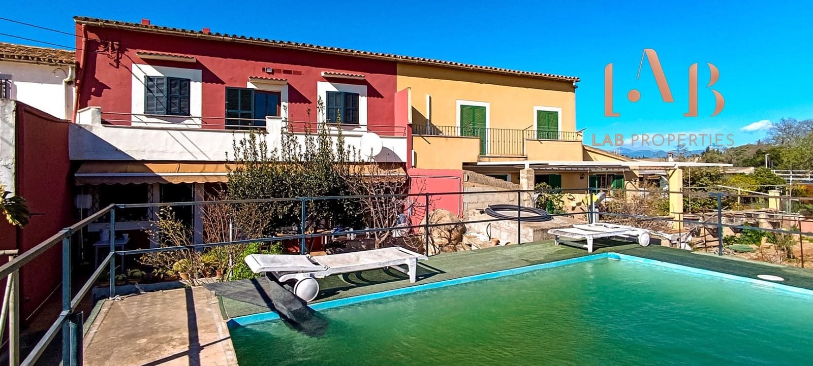 4 bedroom Villa for sale in Son Ferriol with garage - € 660,000 (Ref: 9627462)