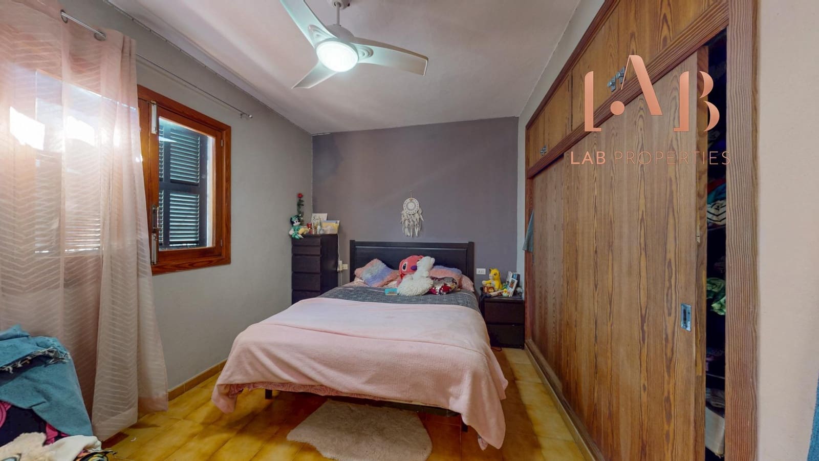 4 bedroom Villa for sale in Son Ferriol with garage - € 660,000 (Ref: 9627462)