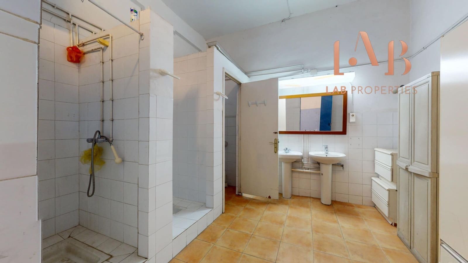 Commercial for sale in Palma de Mallorca - € 484,999 (Ref: 9679827)
