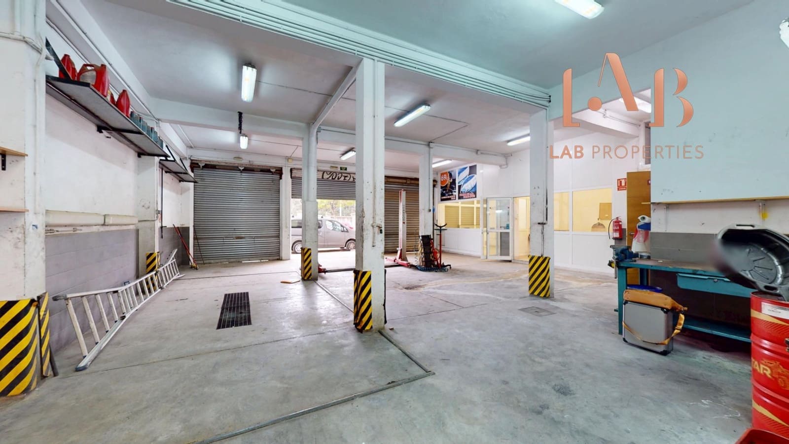 Commercial for sale in Palma de Mallorca - € 484,999 (Ref: 9679827)